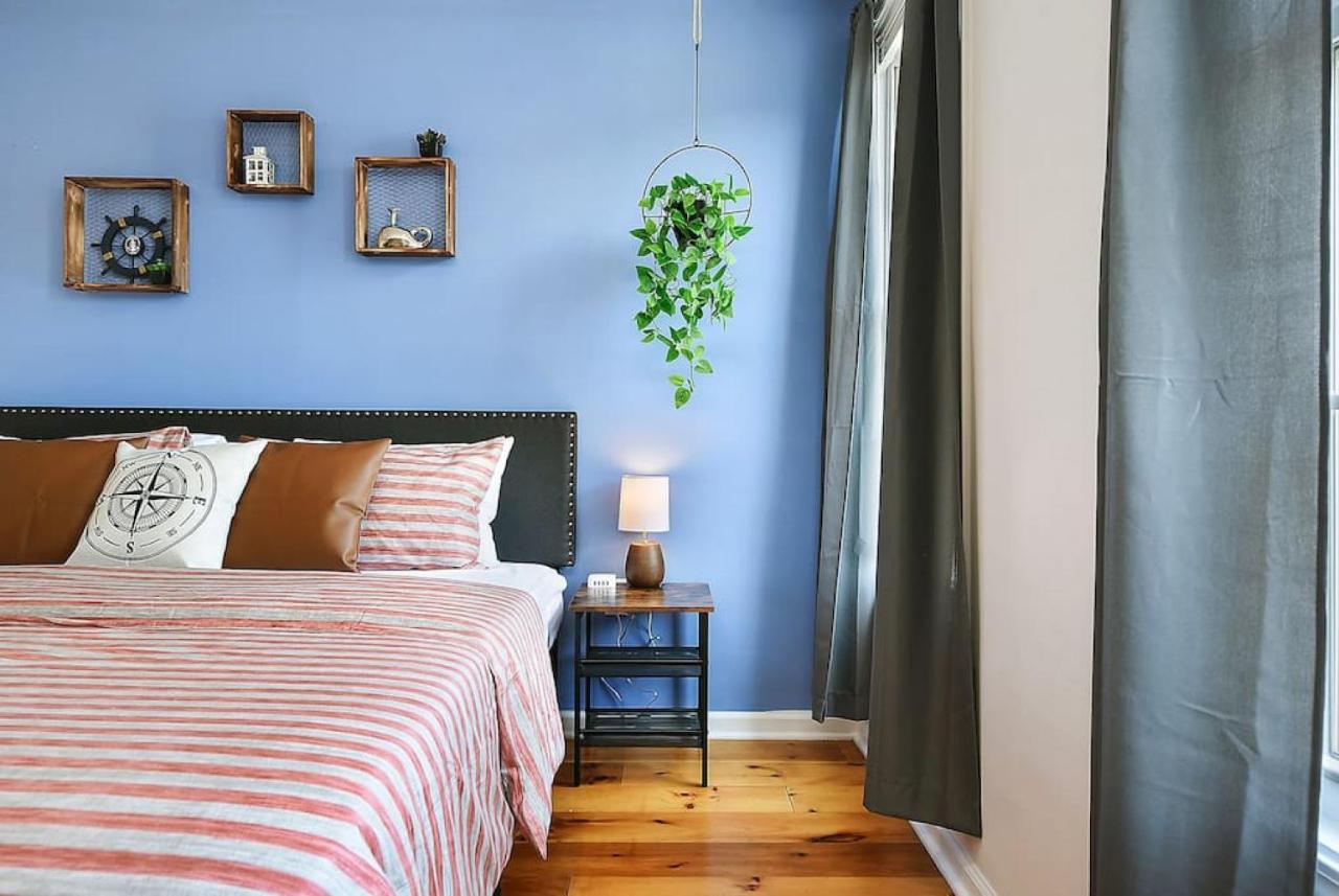 Boat House - Beautiful Custom Space, Two King Beds *